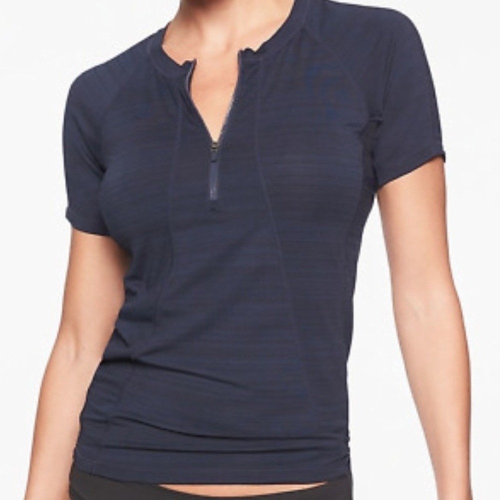 Athleta Pacifica Women's Short Sleeve Rash Guard Athletic Top Charcoal M TALL